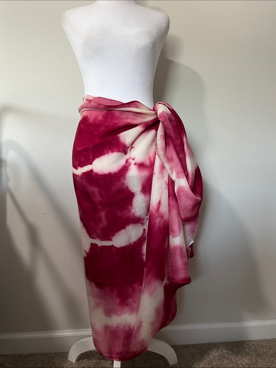 Tommy Bahama Other - Tommy Bahama Pink and White Tie-Dye Swim Sarong Wrap %100 wool